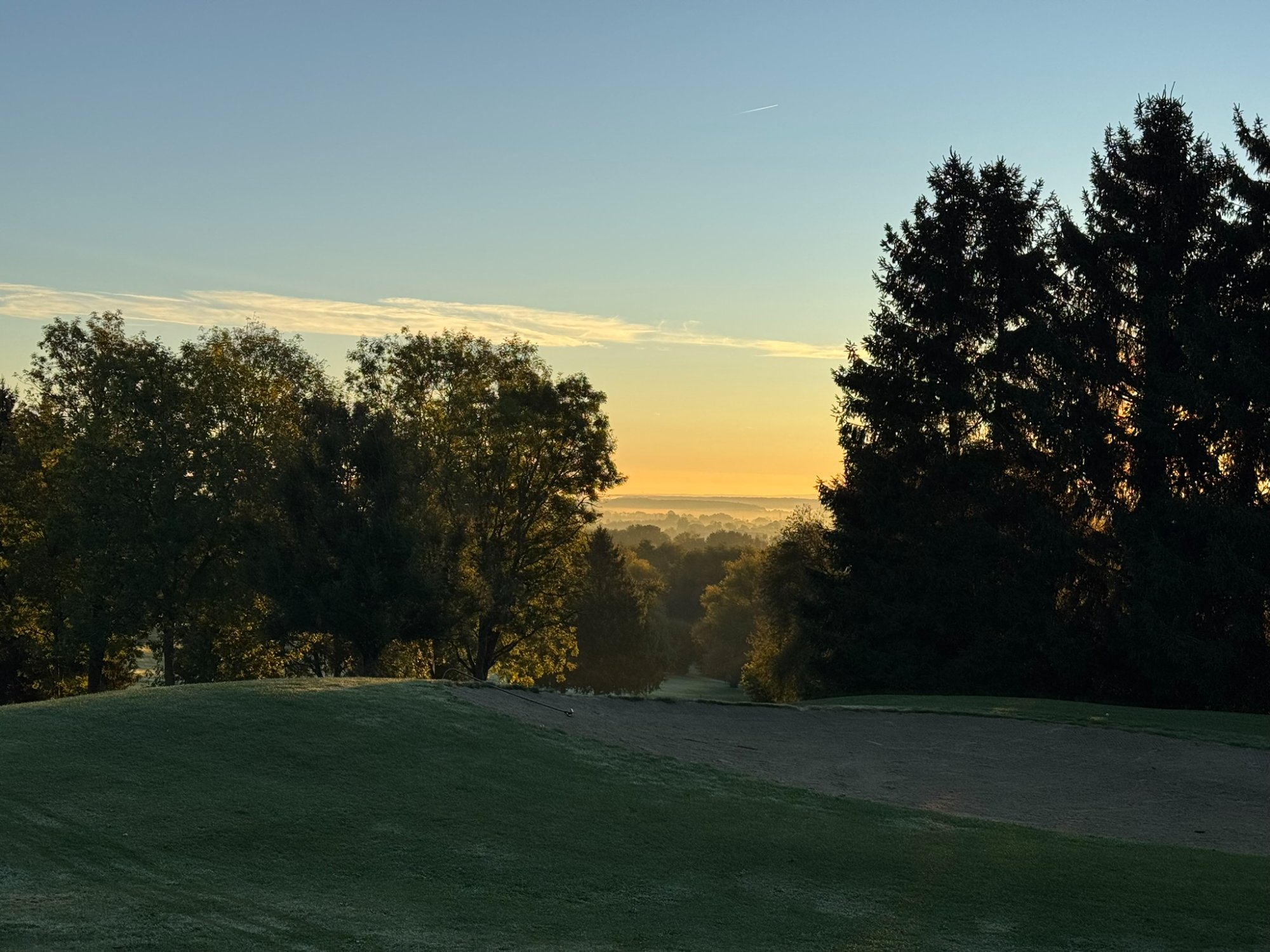 Golf Henri Chapelle - vue panoramique au lever du soleil