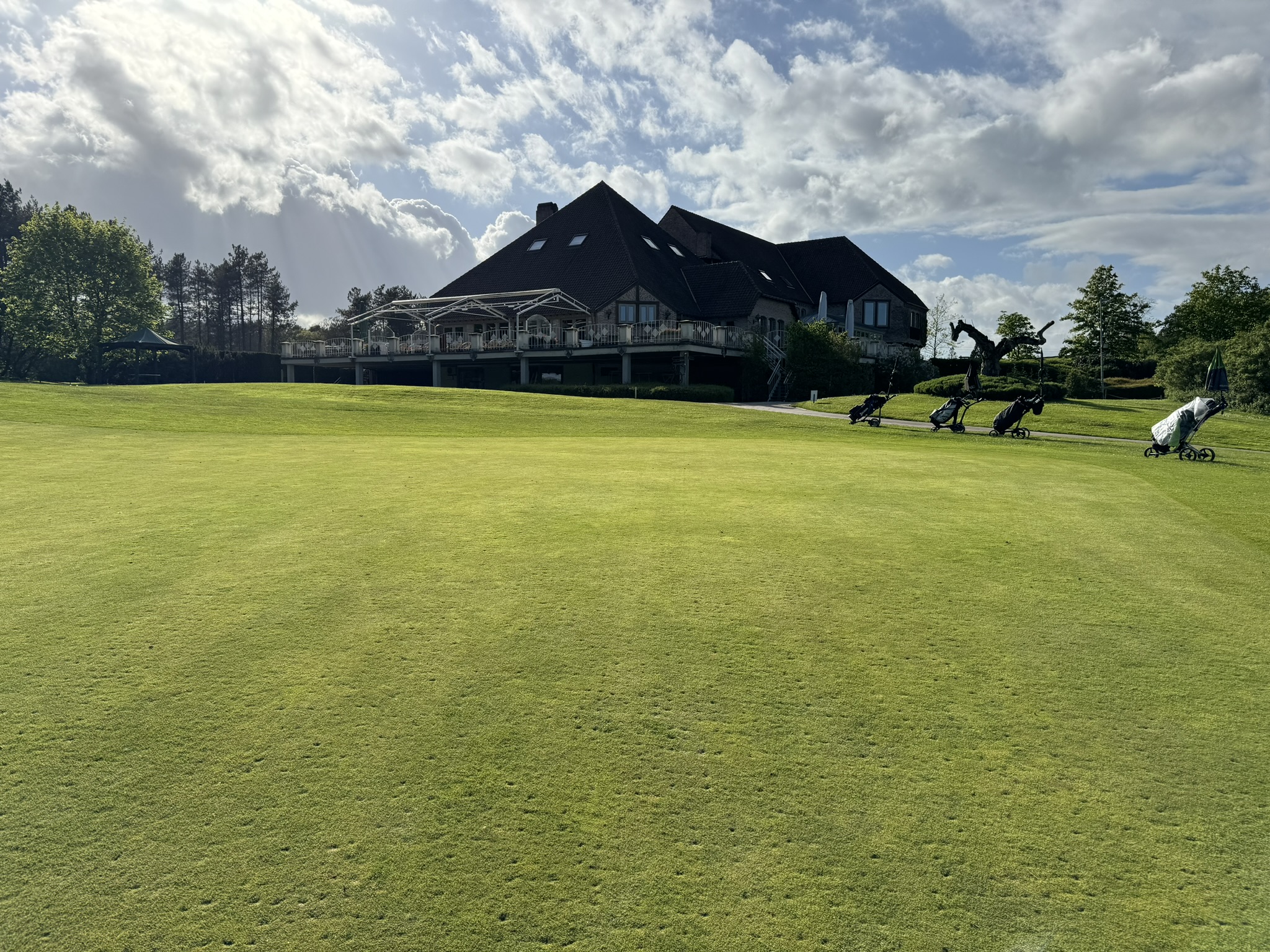 Golf Spiegelven - club-house depuis le 18e green