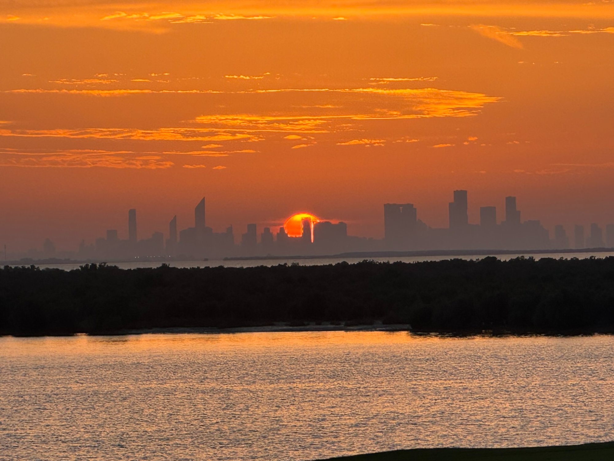 Yas Links - coucher de soleil sur le Golfe